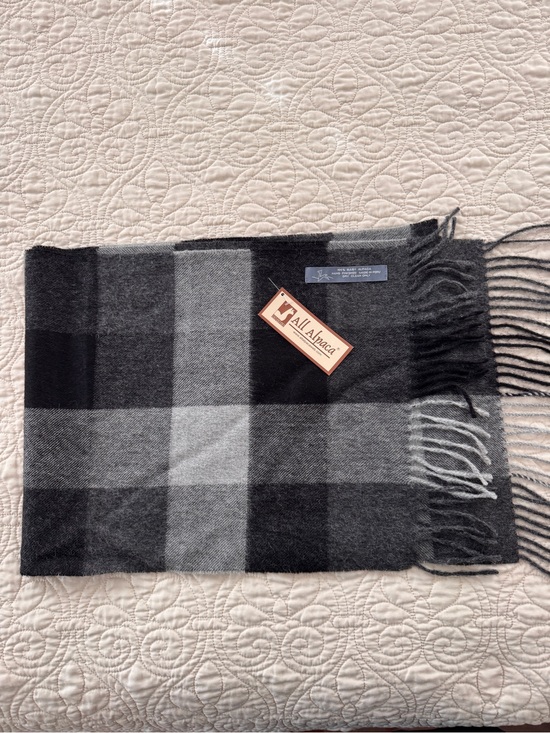 All Alpaca Other - All Alpaca 100% Baby Alpaca Plaid Scarf Black Gray Made in Peru NWT